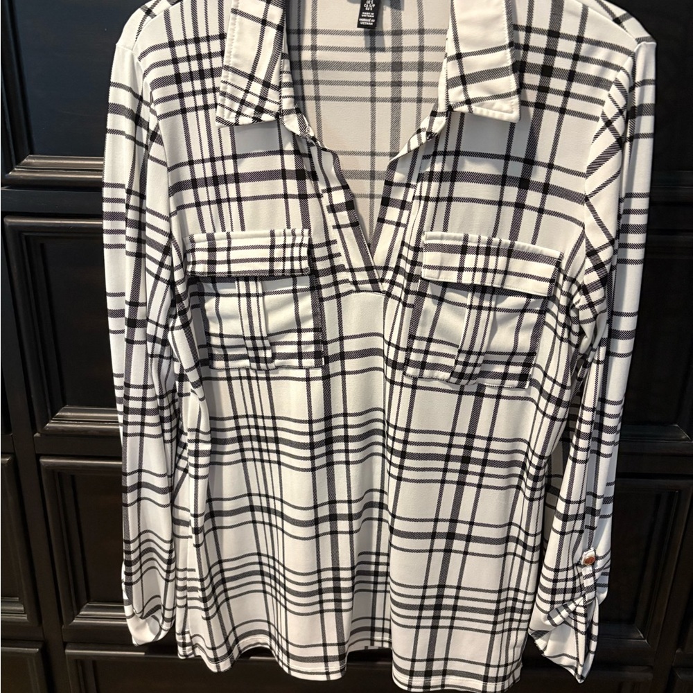 Jones New York Black and White Plaid Button-Detail Shirt